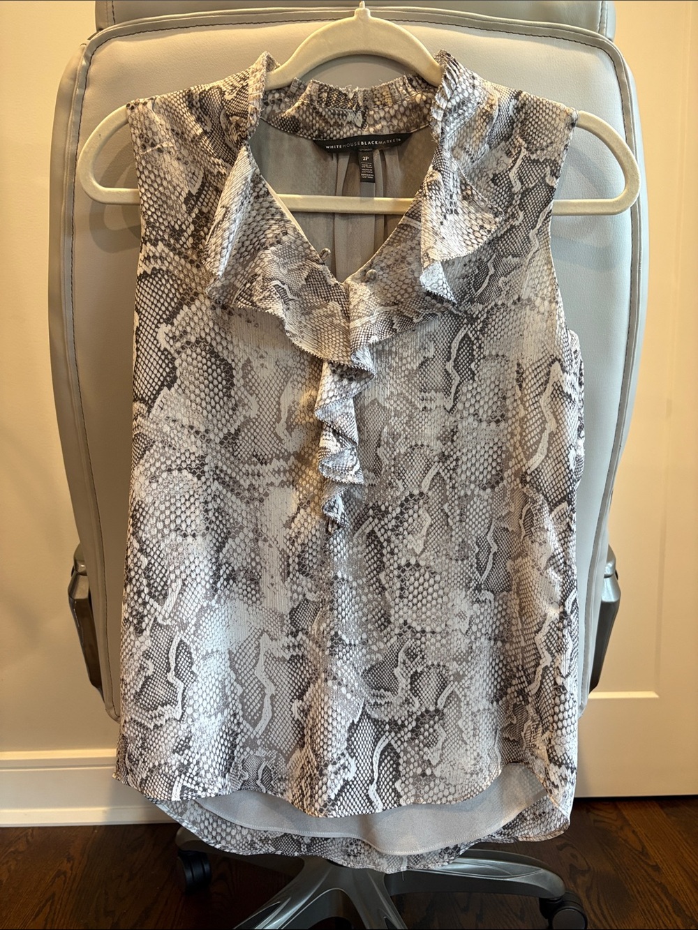 White House Black Market Snake-Print Ruffle Sleeveless Top - Gray/White Snake 2P